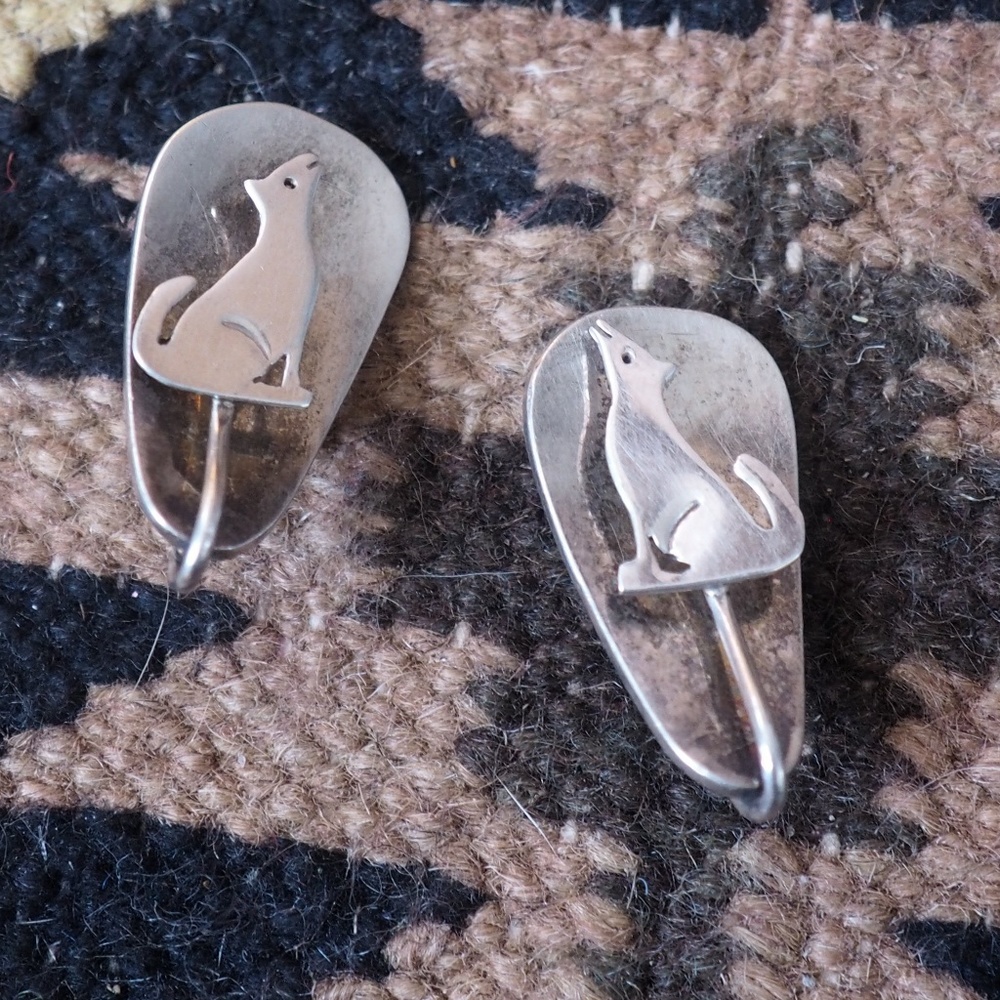 Silver Coyote Clip ons